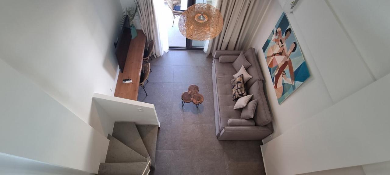 Olvion Luxury Living Apartment Kallithea  Bagian luar foto