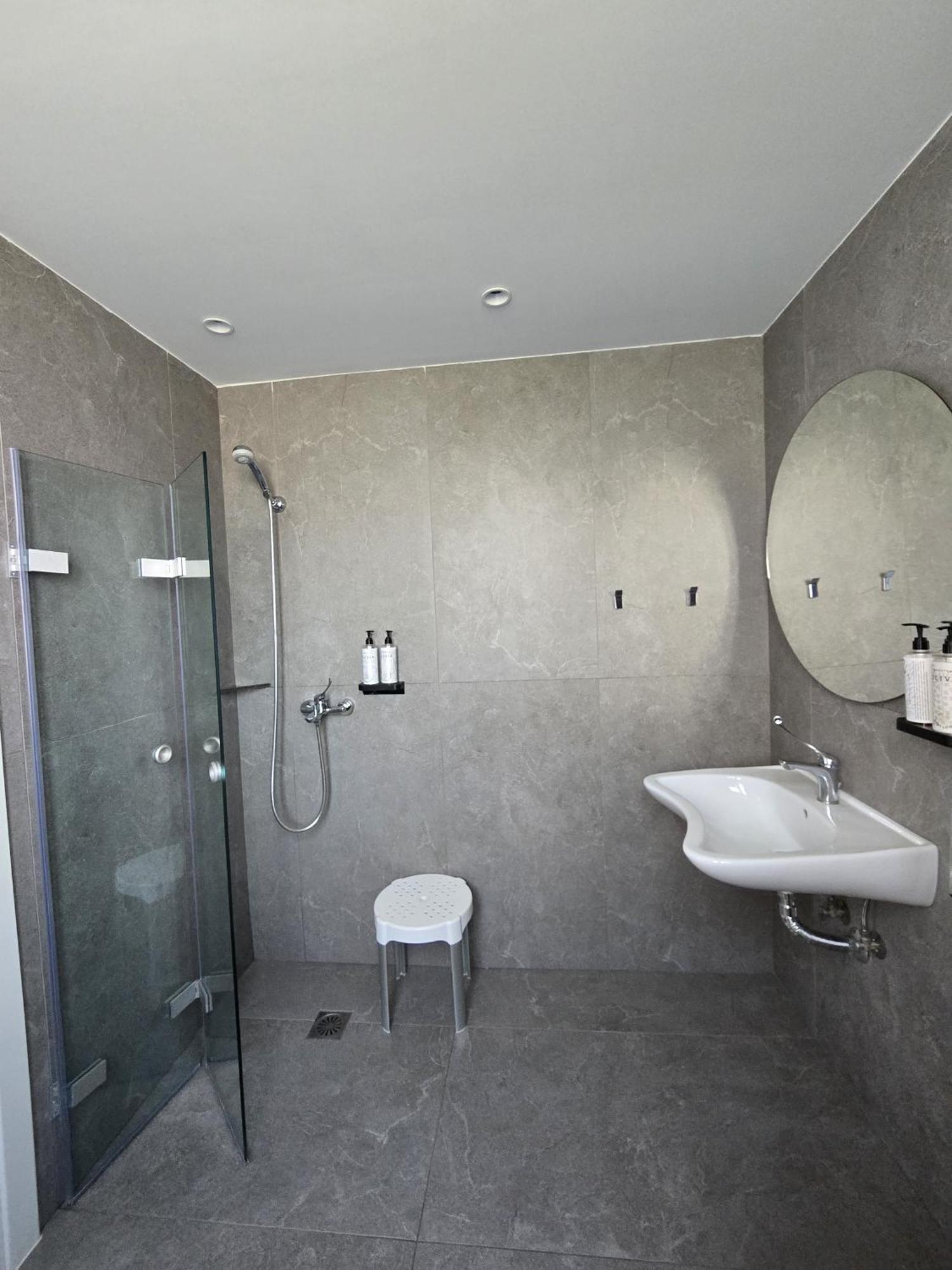 Olvion Luxury Living Apartment Kallithea  Bagian luar foto